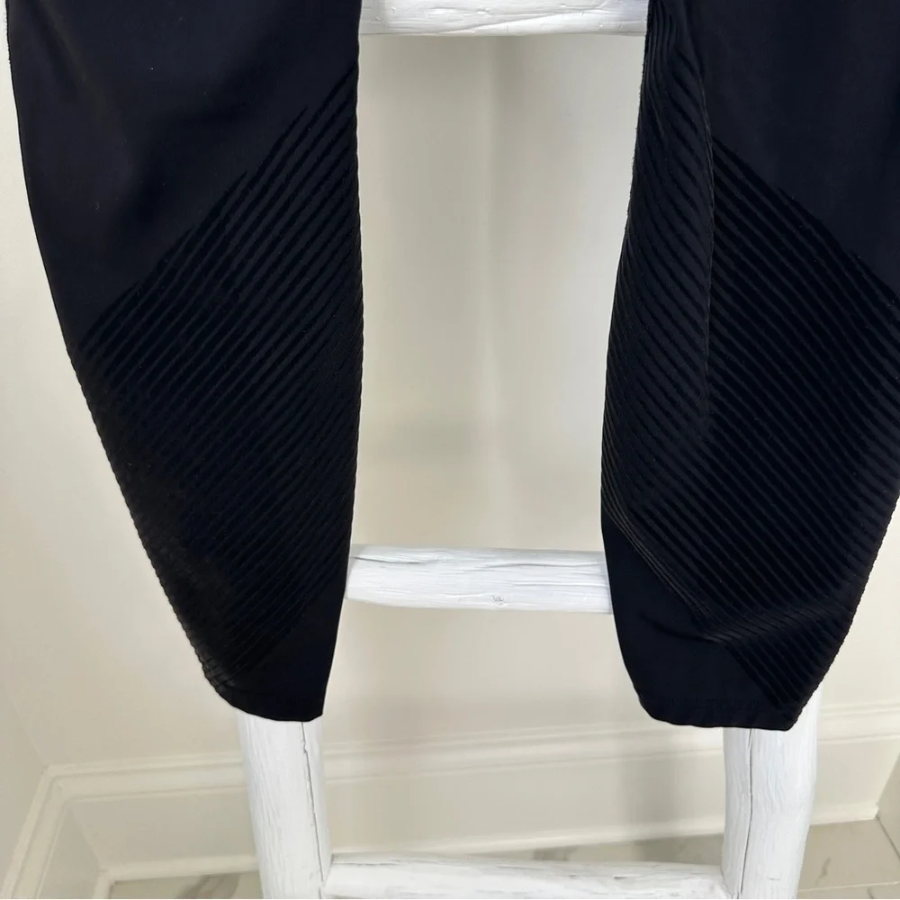 GAP Fit Sculpt Compression Moto Leggings Black Size Large